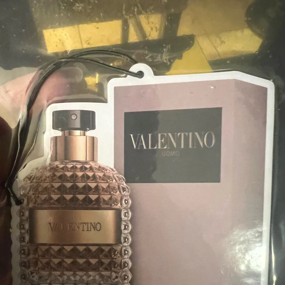 Valentino Uomo Fragrance Air Freshener - Picture 5 of 5